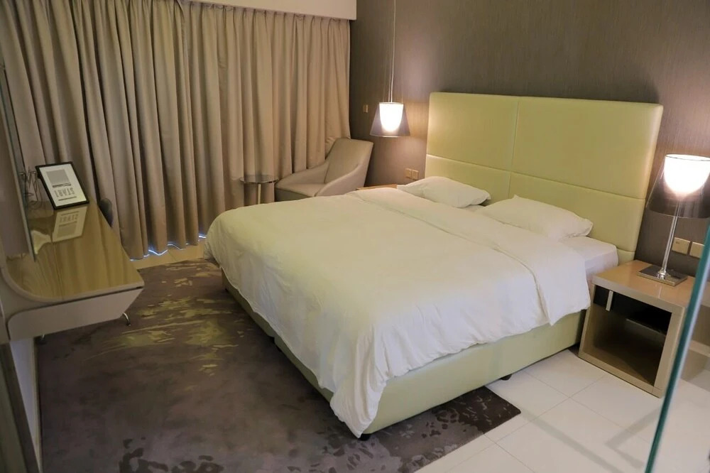 Дубай: Fully Furnished 3 Bedroom in Paramount Prime Location Spacious Layout