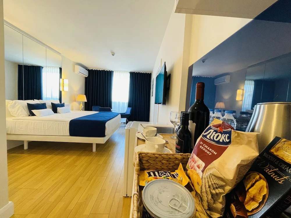 Батуми: Отель Seaside VIP40