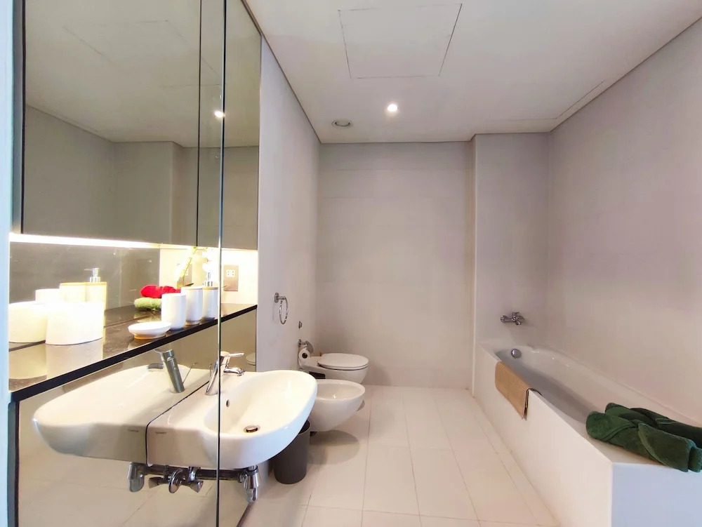 Дубай: SuperHost- Bright&Stylish 1BR-Index Tower-Burj View