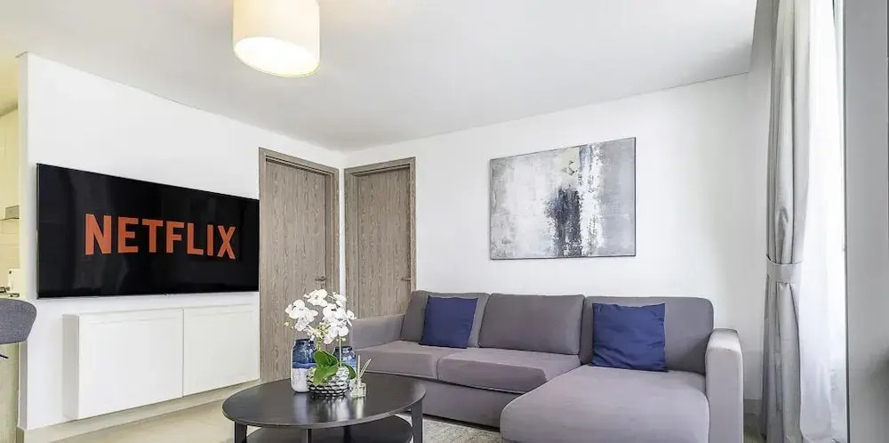 Дубай: LUX Contemporary Suite Marina View 6