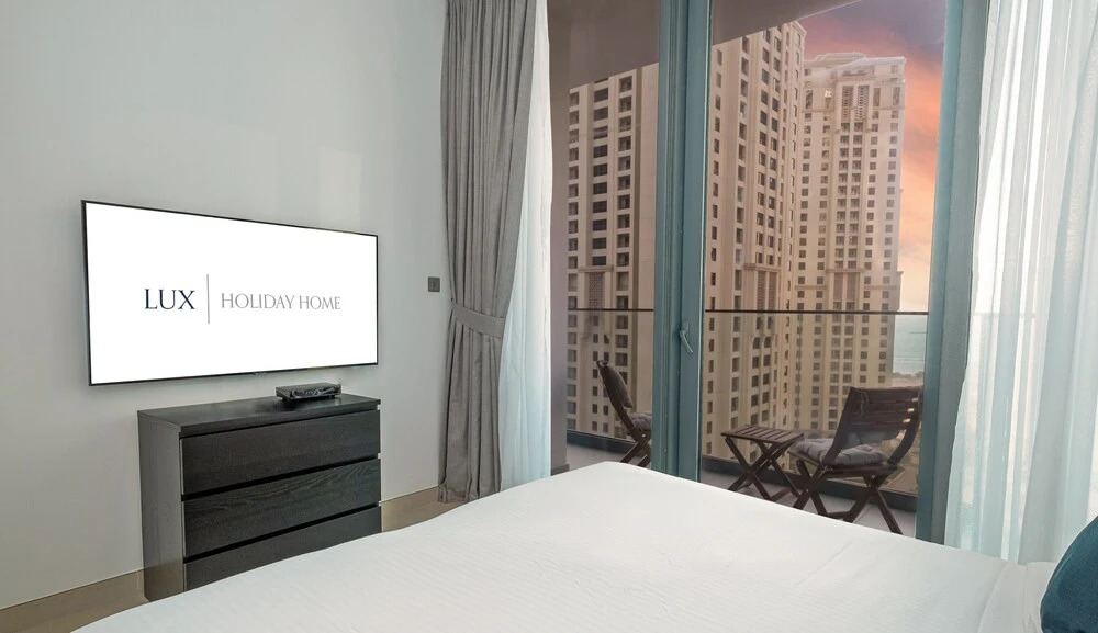 Дубай: LUX Contemporary Suite Marina View 6