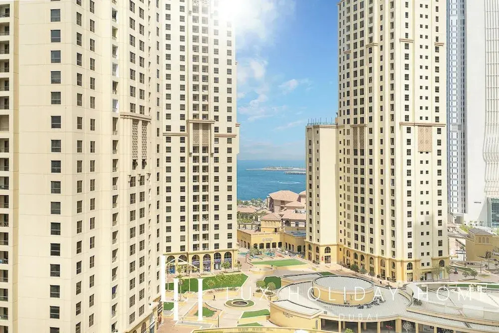 Дубай: LUX Contemporary Suite Marina View 6