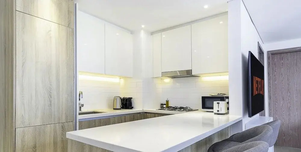 Дубай: LUX Contemporary Suite Marina View 6