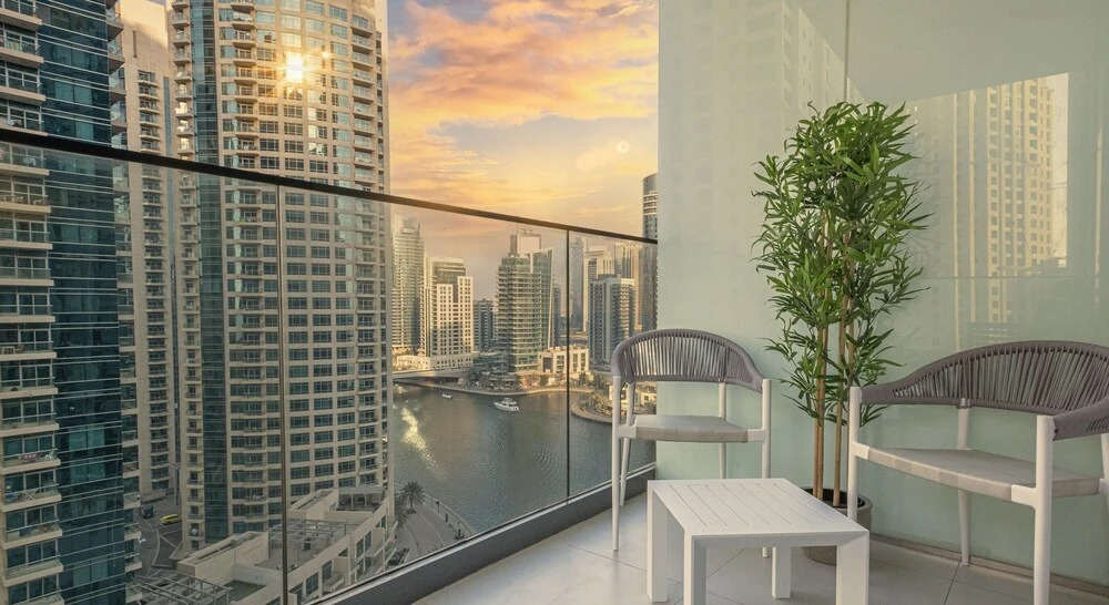 Дубай: LUX Contemporary Suite Marina View 6