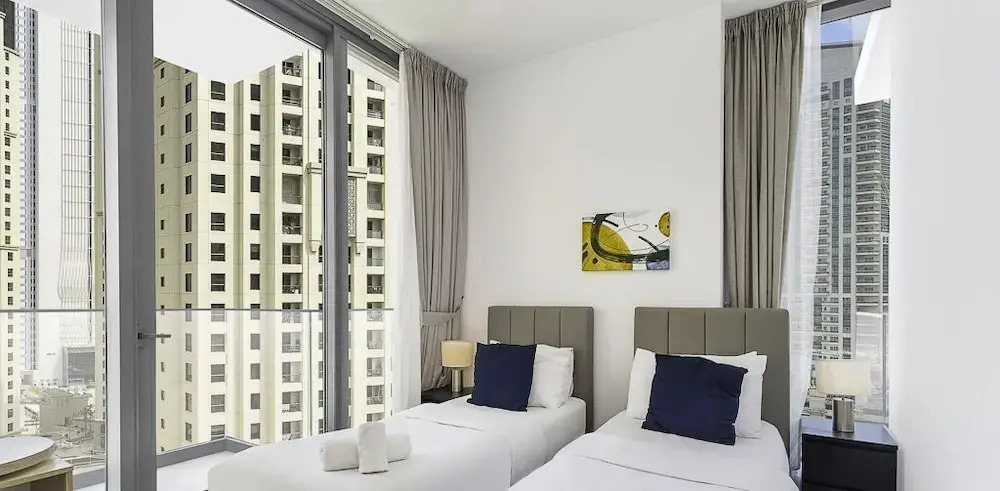 Дубай: LUX Contemporary Suite Marina View 6