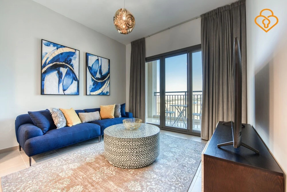 Дубай: 1 B/R Apt 411 Hayat Boulevard Townsquare