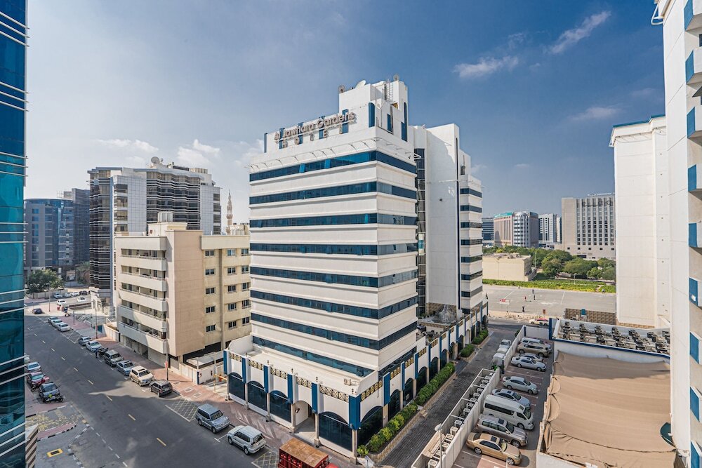 Дубай: HiGuests - Port Saeed Building