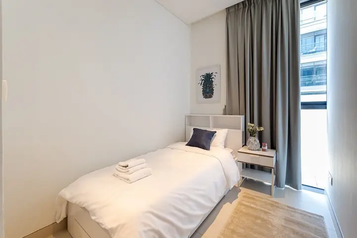 Дубай: 2BR City Walk B9 With Direct Pool Access