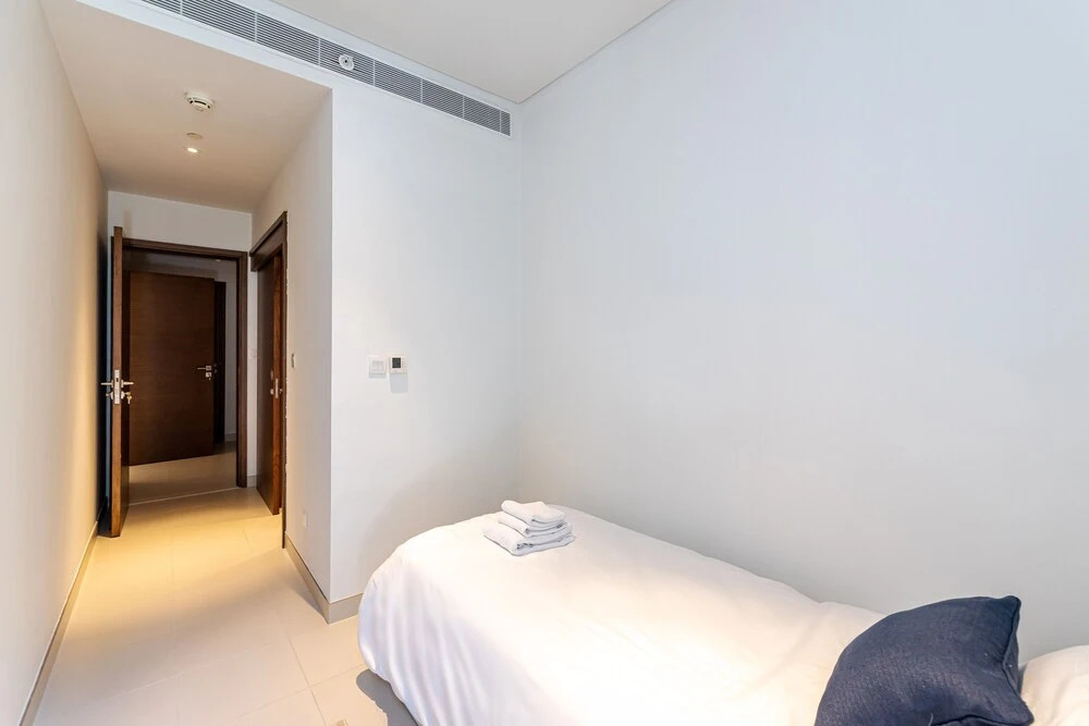 Дубай: 2BR City Walk B9 With Direct Pool Access