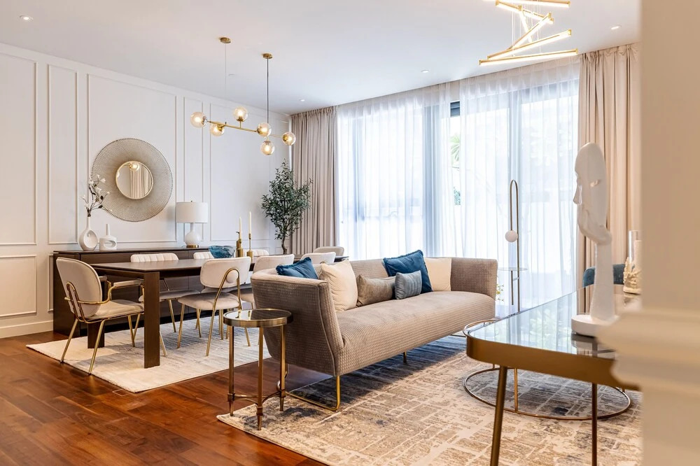 Дубай: 2BR City Walk B9 With Direct Pool Access