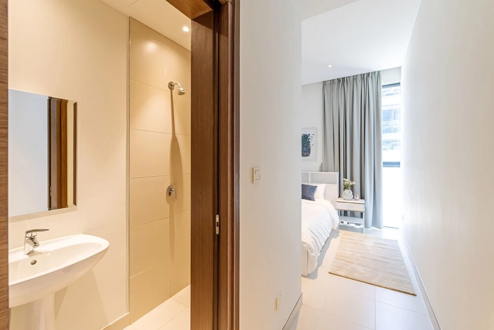 Дубай: 2BR City Walk B9 With Direct Pool Access
