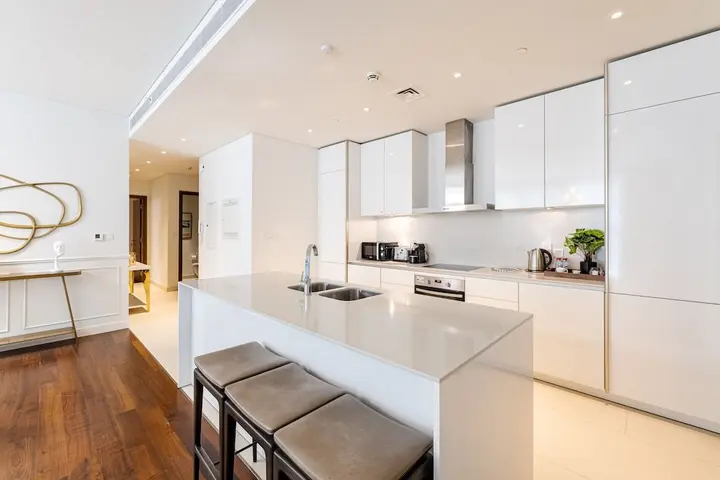 Дубай: 2BR City Walk B9 With Direct Pool Access