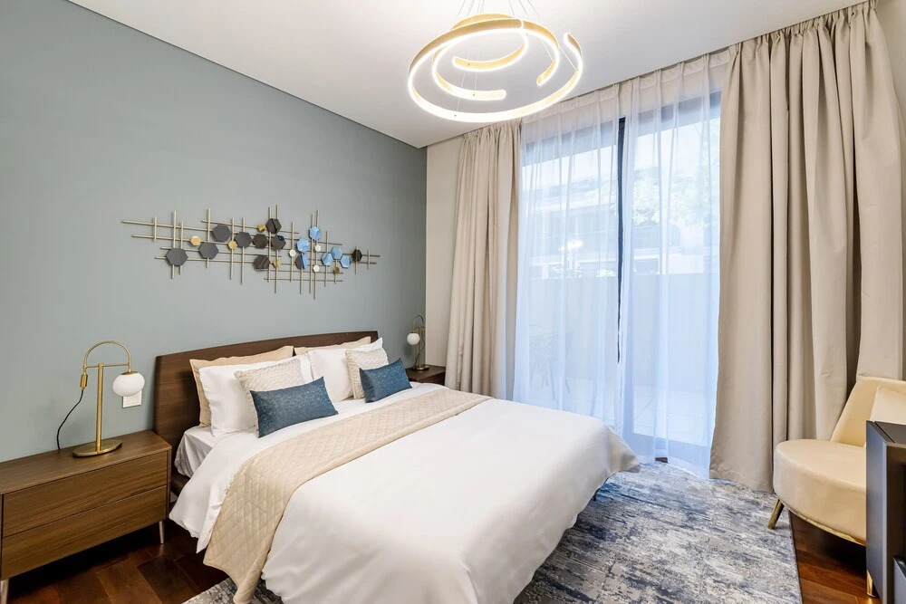 Дубай: 2BR City Walk B9 With Direct Pool Access