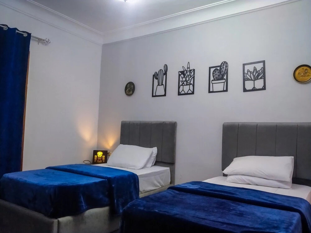 Гиза: Seven Pyramids Inn