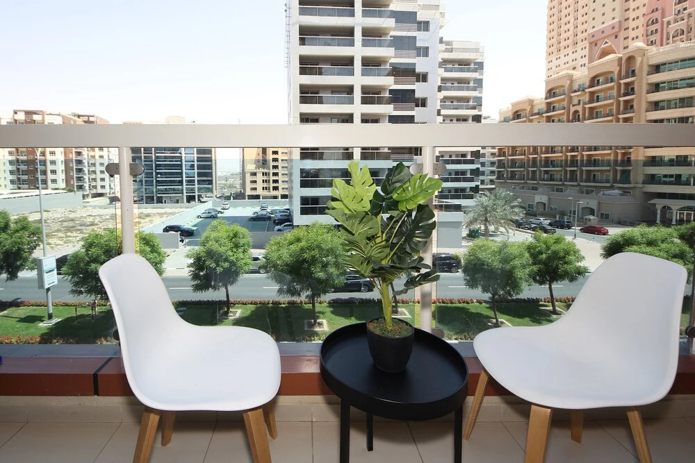Дубай: Premium 1 BHK in La Vista Silicon Oasis