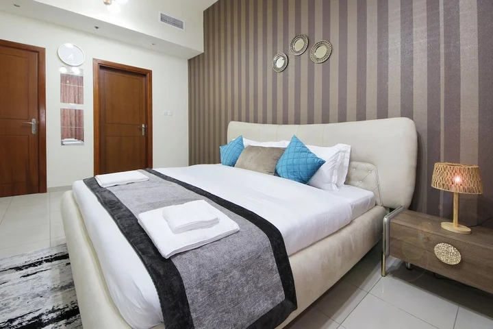 Дубай: Premium 1 BHK in La Vista Silicon Oasis