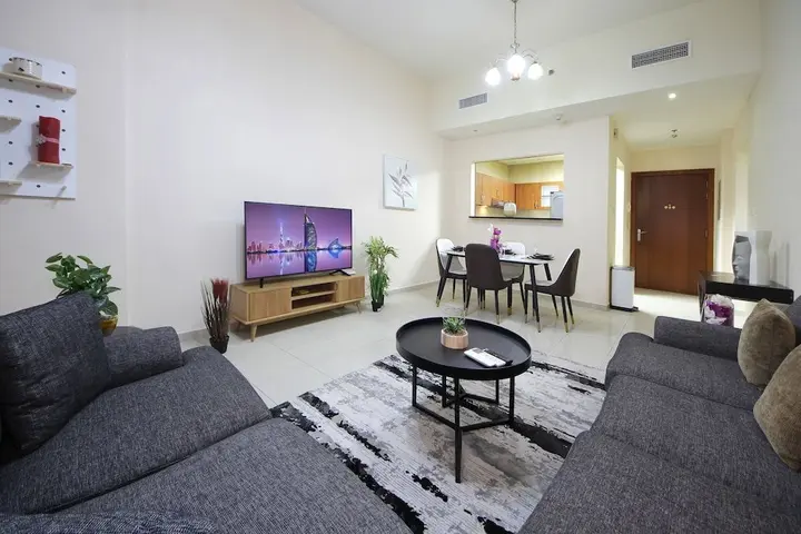 Дубай: Premium 1 BHK in La Vista Silicon Oasis