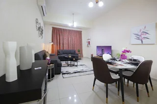 Дубай: Premium 1 BHK in La Vista Silicon Oasis