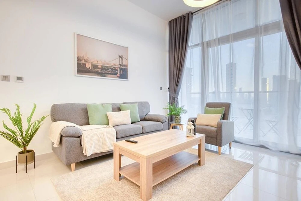 Дубай: Dezire Beautiful Spacious Brand New With Balcony