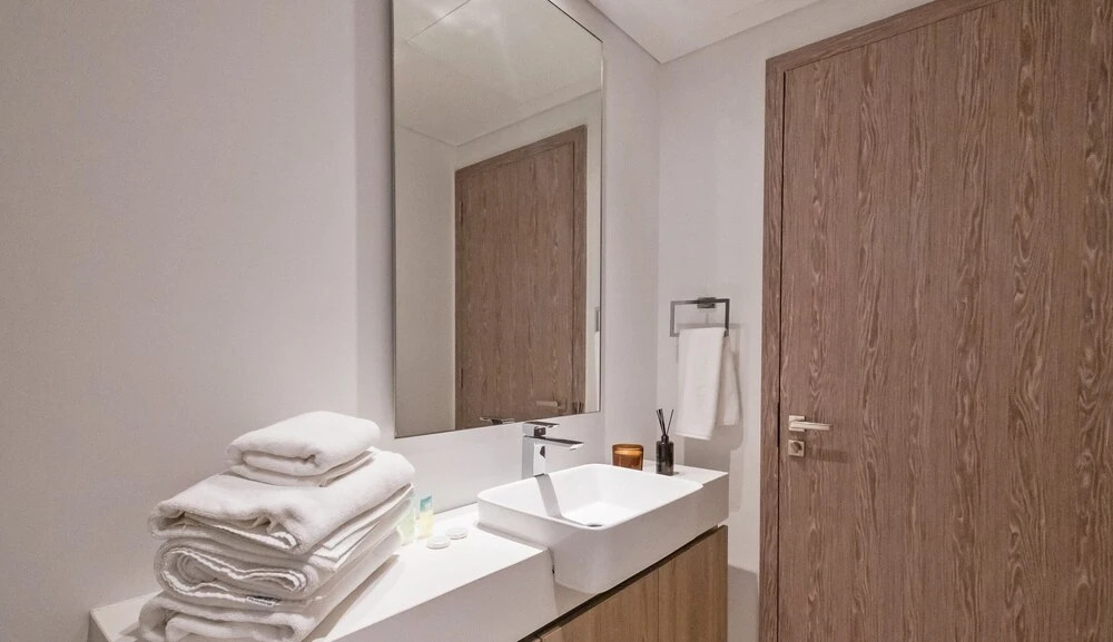 Дубай: LUX Contemporary Suite Marina View 4