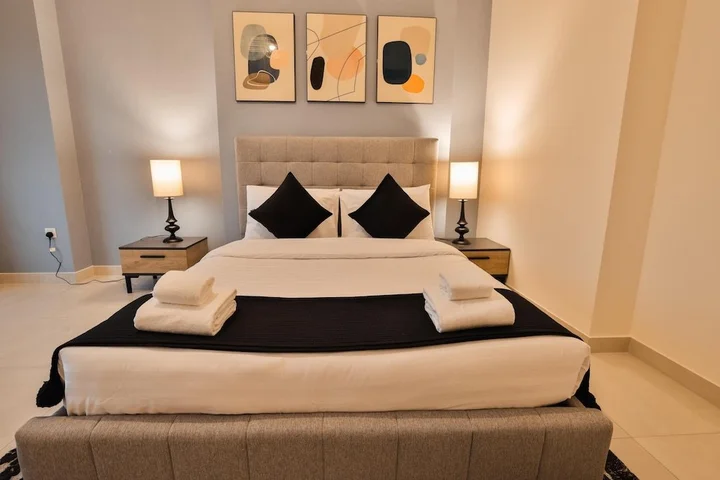 Дубай: Luxe 1Bed Apt - Balcony & View