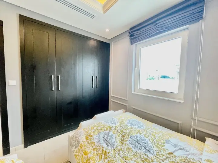Luxurious 4B Villa With Garden Al Furjan — фото 2