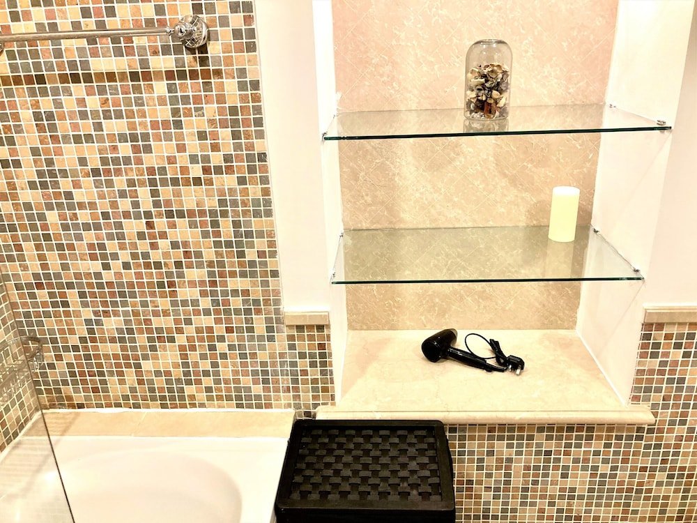 Дубай: Luxurious 2 bedroom w/terrace Downtown
