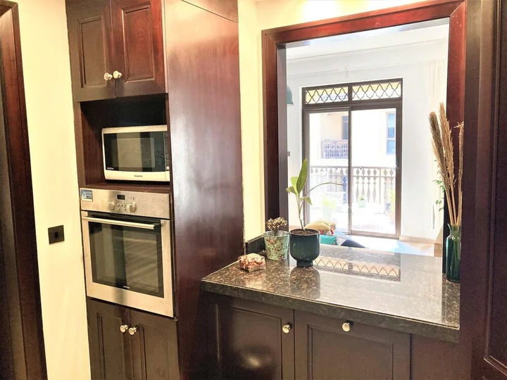 Дубай: Luxurious 2 bedroom w/terrace Downtown