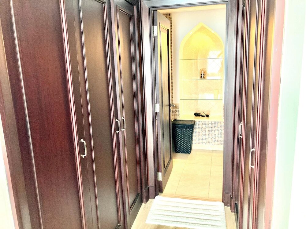 Дубай: Luxurious 2 bedroom w/terrace Downtown