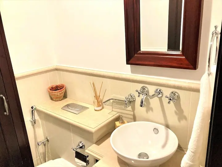Дубай: Luxurious 2 bedroom w/terrace Downtown