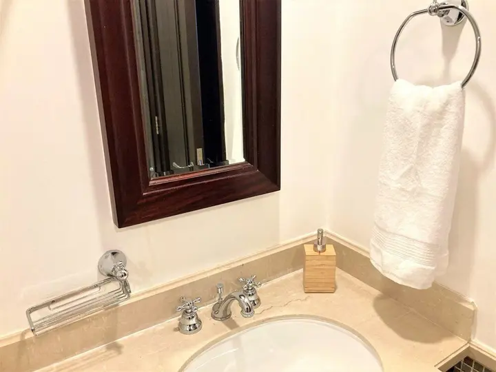 Дубай: Luxurious 2 bedroom w/terrace Downtown