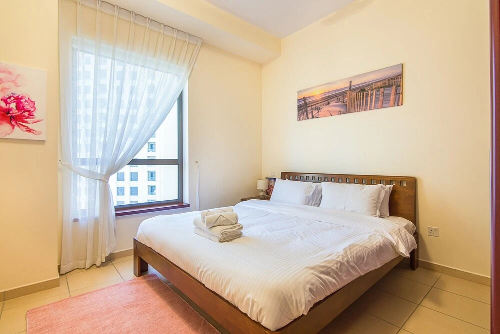 Дубай: Jbr Very Cozy 2 Br Apartment High Floor Sea View