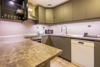Дубай: Jbr Very Cozy 2 Br Apartment High Floor Sea View