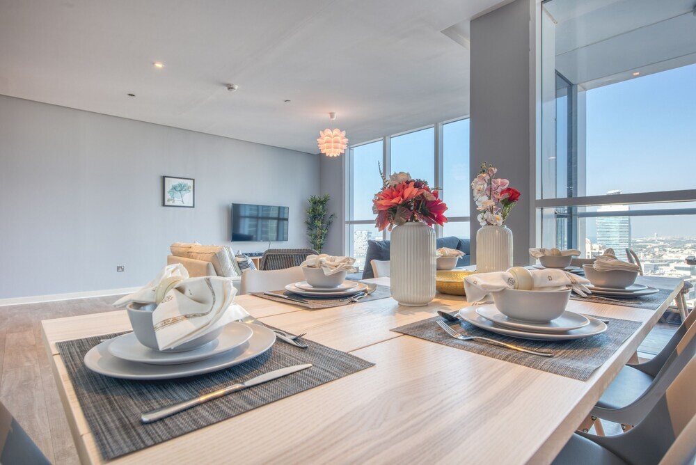 Дубай: Maison Privee - Skyline & Sea Vw Nxt to Beach, in Dubai Marina