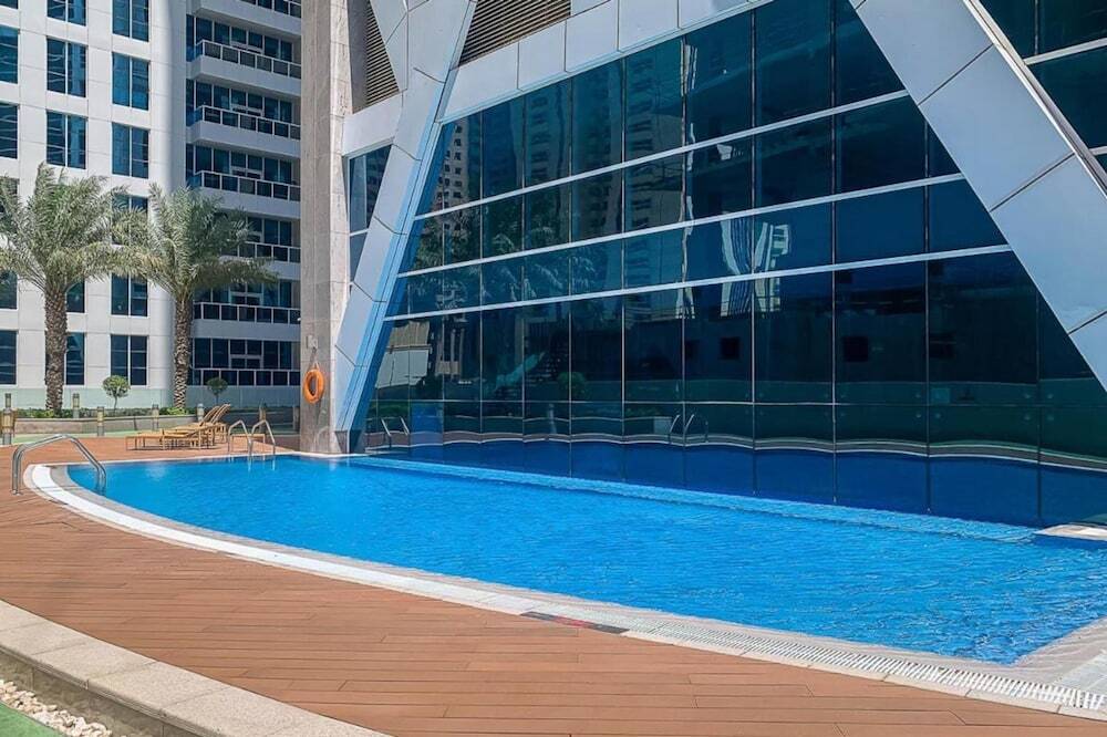 Дубай: Maison Privee - Skyline & Sea Vw Nxt to Beach, in Dubai Marina