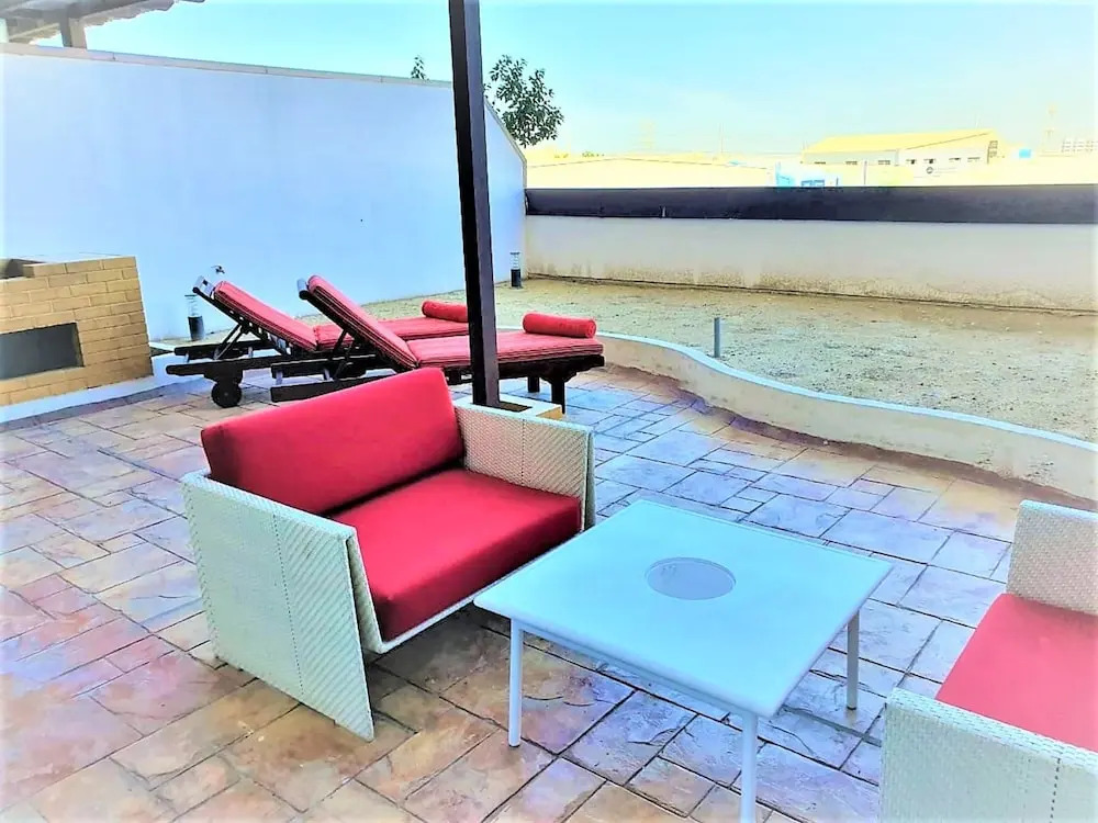 Дубай: Cosy & Cute 1bedroom Dubai Tasaheel