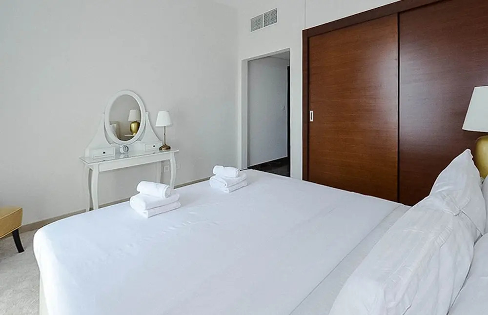 Дубай: KOHH – 1BR in Sparkle Towers