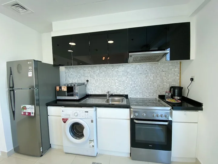 Дубай: Luxe Apt with Panoramic Views and Terrace