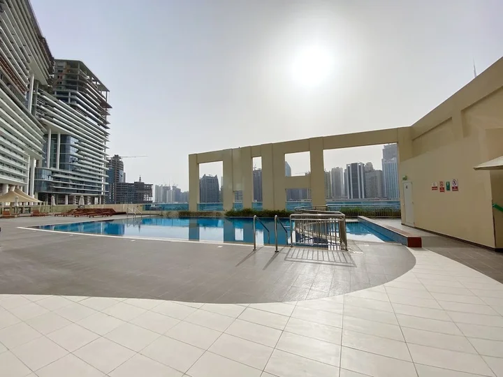 Дубай: Luxe Apt with Panoramic Views and Terrace