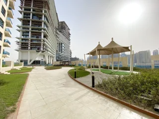 Дубай: Luxe Apt with Panoramic Views and Terrace