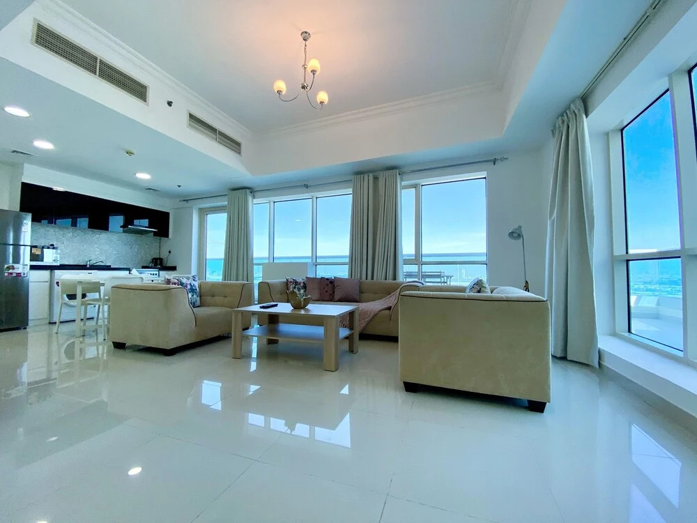 Дубай: Luxe Apt with Panoramic Views and Terrace