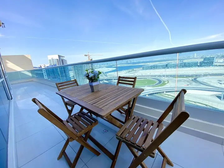 Дубай: Luxe Apt with Panoramic Views and Terrace