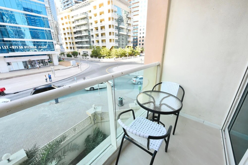 Дубай: Marina Park 1 Bed with Study for 3 People