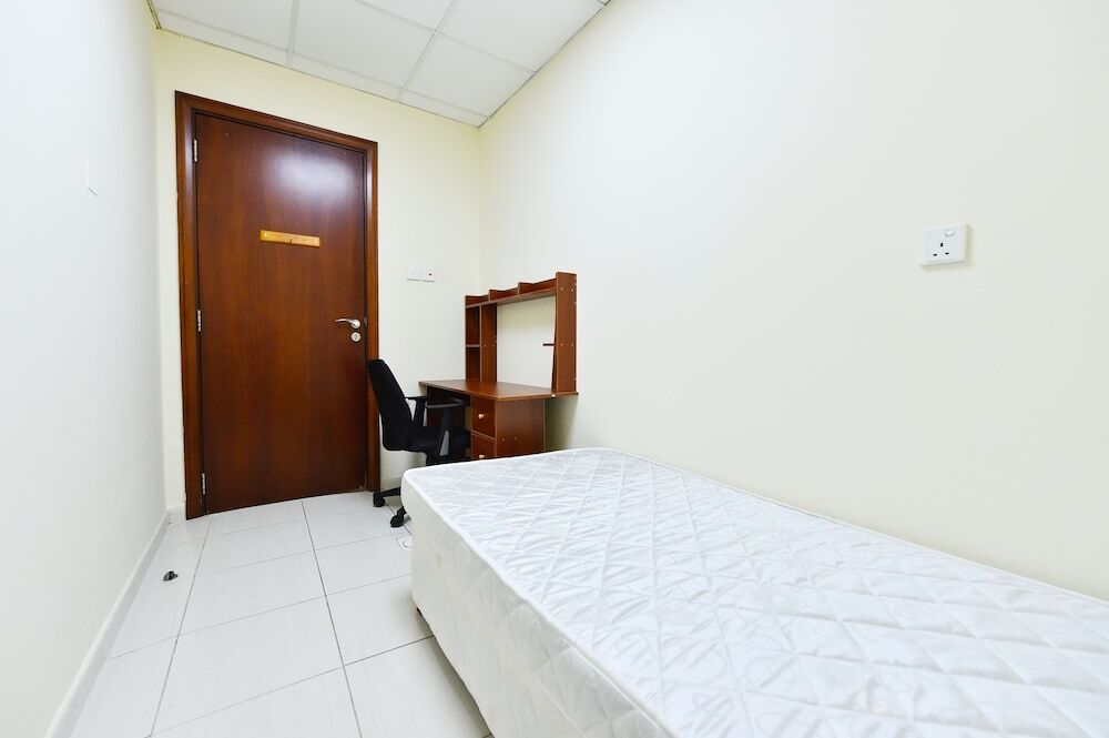 Дубай: Marina Park 1 Bed with Study for 3 People