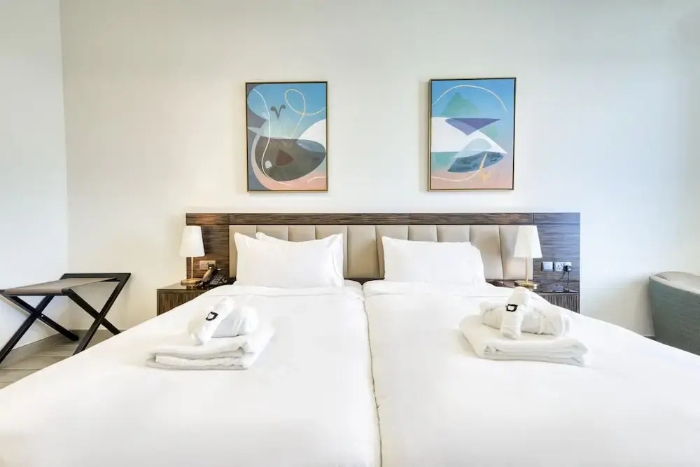 Дубай: Avani Luxury Apartments