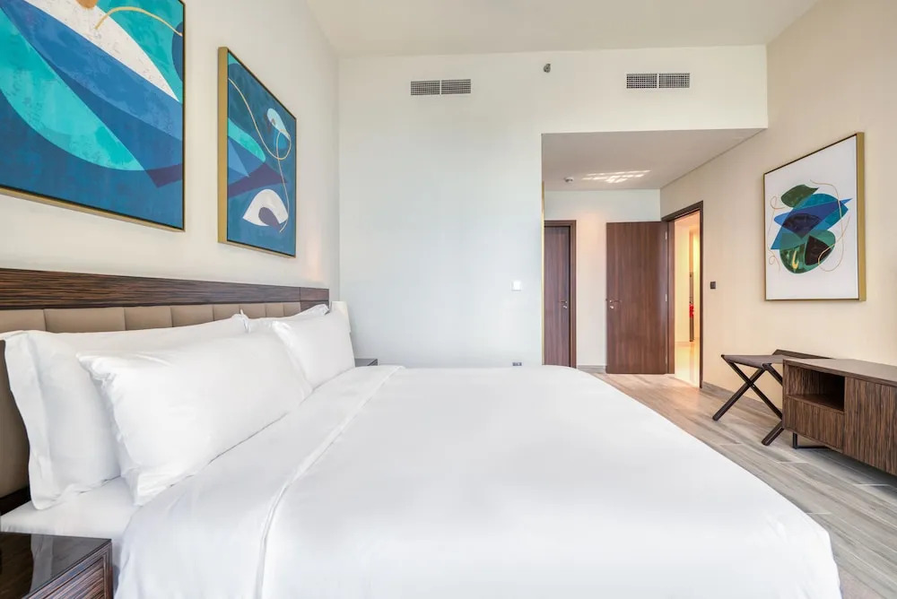 Дубай: Avani Luxury Apartments