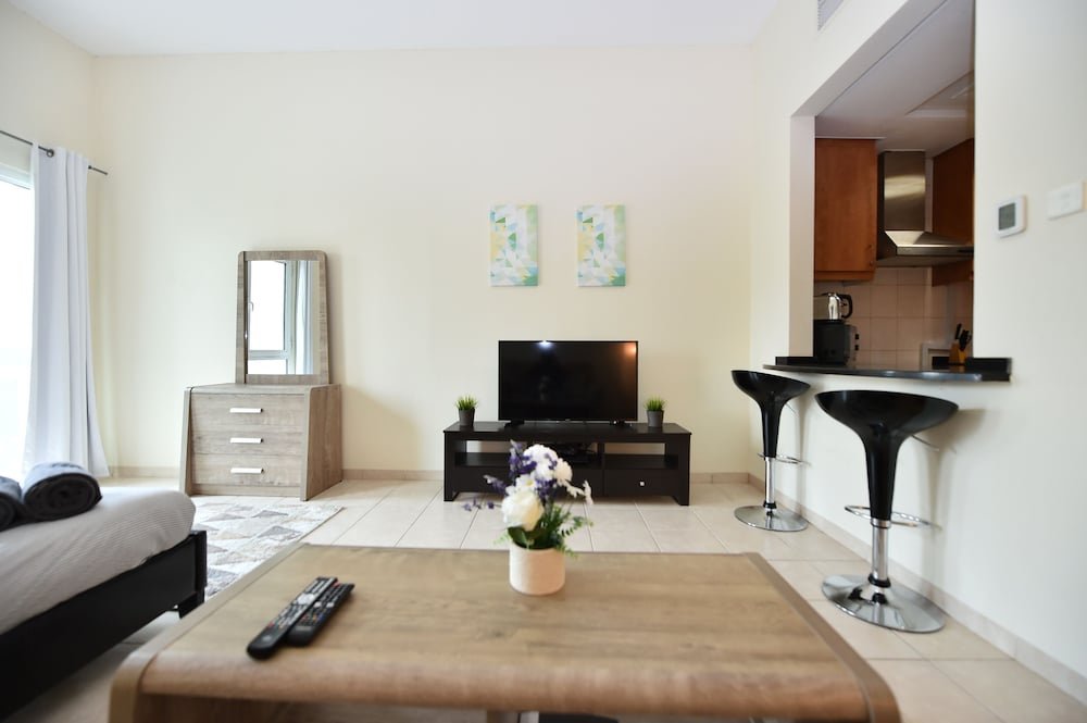 Дубай: JHN - Fully Furnished Studio Apartment