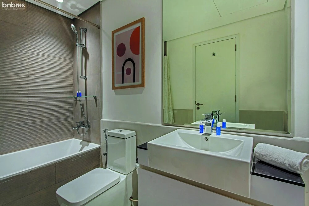Дубай: 2B-PulseResidence-808 by bnbme homes