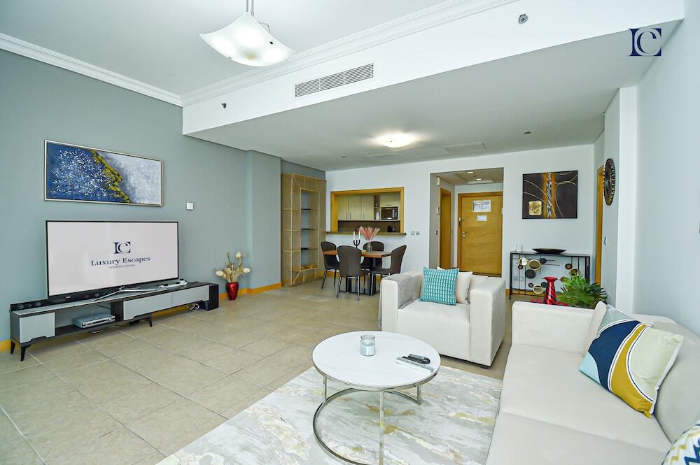 Дубай: Palm Jumeirah's Spectacular Ocean-View Apartment - NBT