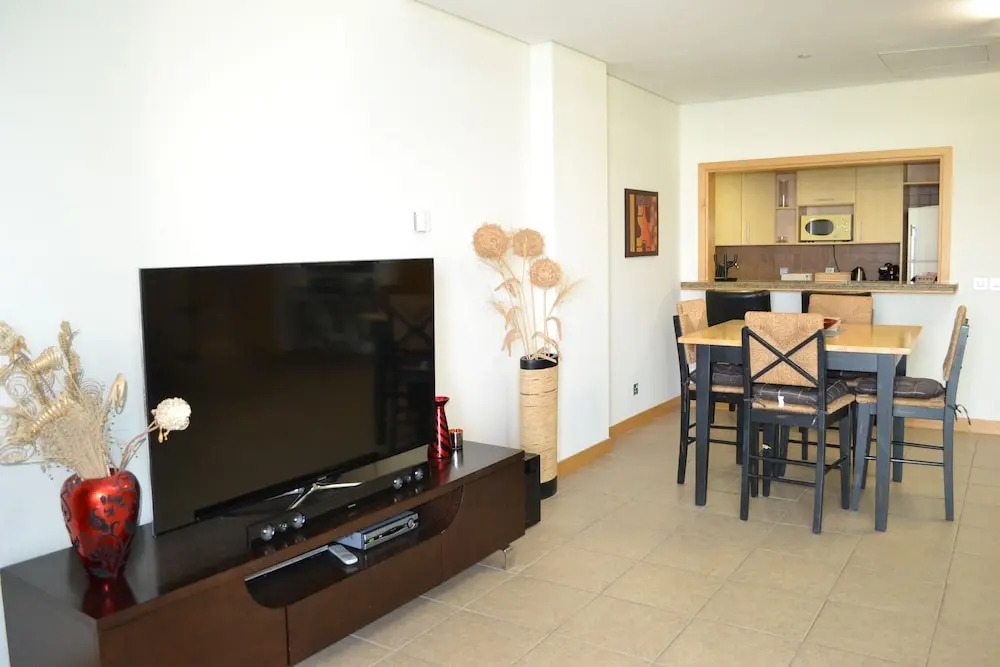 Дубай: Palm Jumeirah's Spectacular Ocean-View Apartment - NBT